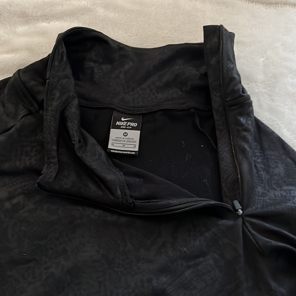 Nike pullover - Picture 2 of 3